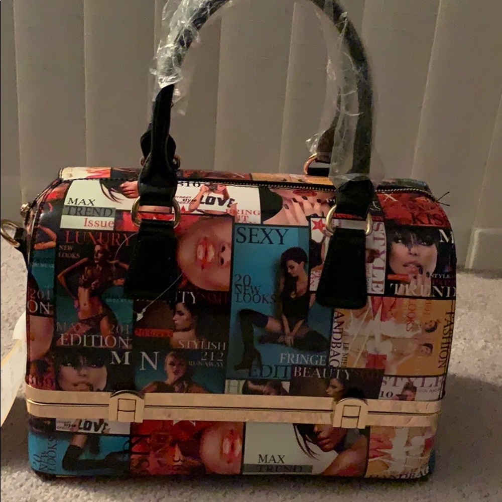 Custom made magazine purse